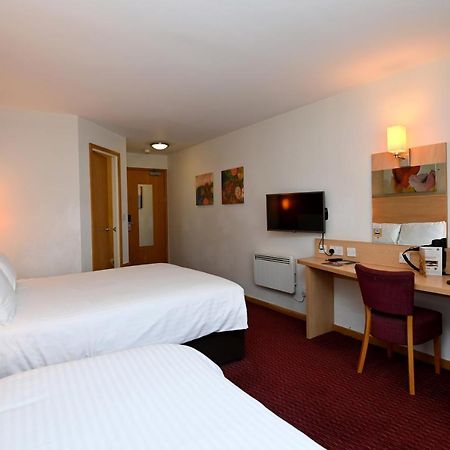 Meadow Farm Redditch By Marstons Inns Екстериор снимка