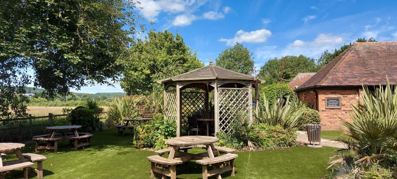 Meadow Farm Redditch By Marstons Inns Екстериор снимка