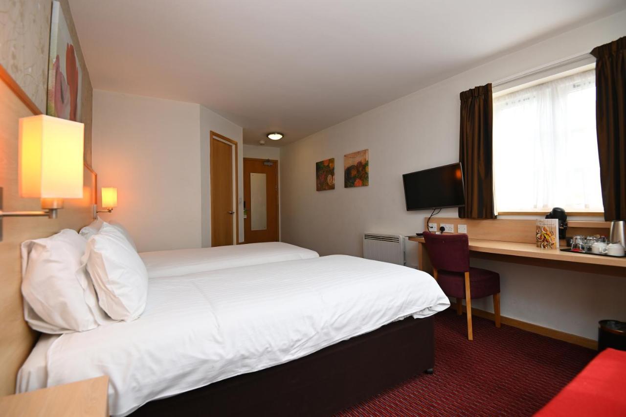 Meadow Farm Redditch By Marstons Inns Екстериор снимка