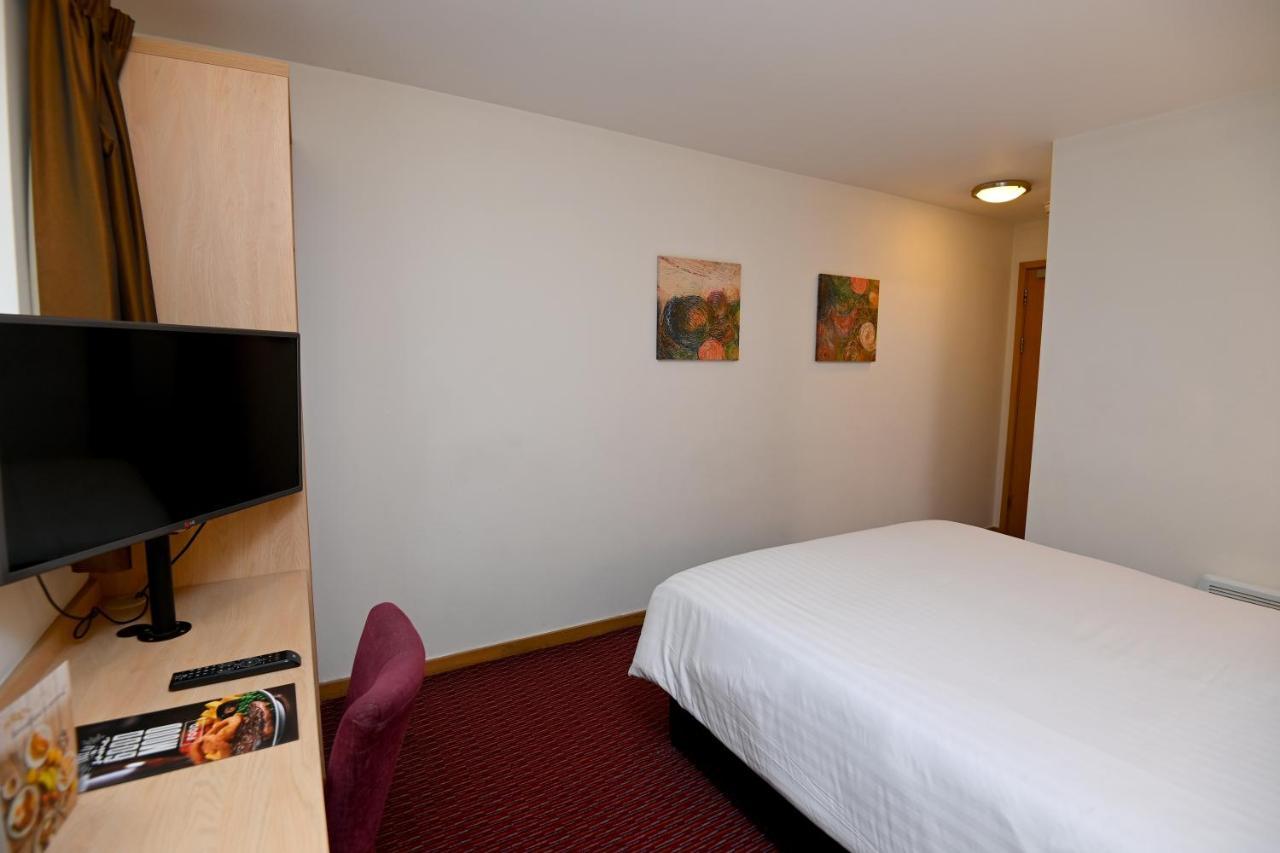 Meadow Farm Redditch By Marstons Inns Екстериор снимка